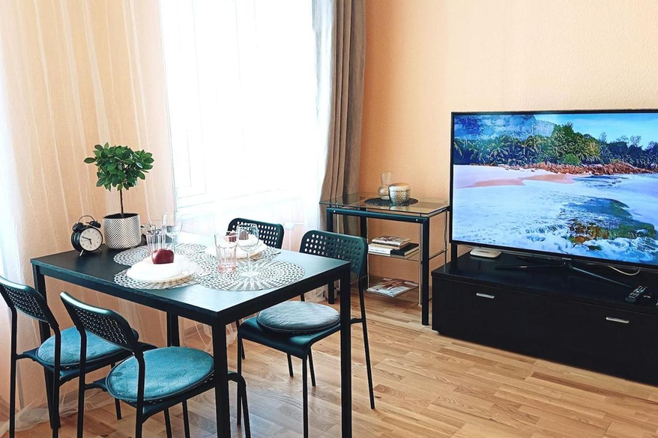 Centrally Located Studio Apartment Рига Екстер'єр фото