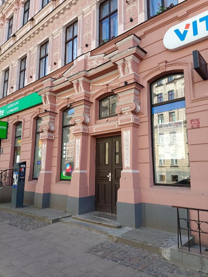 Centrally Located Studio Apartment Рига Екстер'єр фото